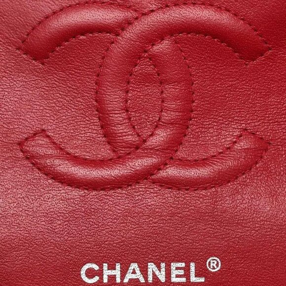 Chanel Red Quilted Patent Leather Classic Medium Double Flap Bag - Picture 3 of 9